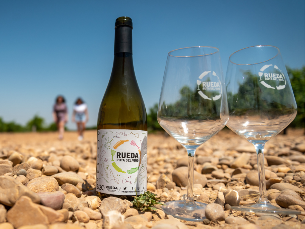 La Ruta del Vino de Rueda elige el vino de Bodegas Eresma - La Soterraña como el vino que la representará a lo largo de 2022.